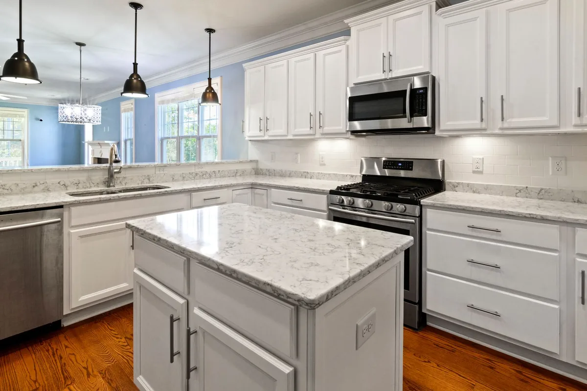 Filth & Squalor Cleanup in Castle Hills, TX
